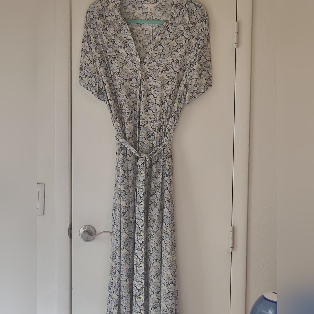 H&M Floral Midi Dress in Light Blue and White
